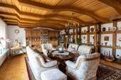 Wohnzimmer - *** RIESIGE WOHNUNG mit VIEL PLATZ + GARAGE + HOBBYRAUM ***