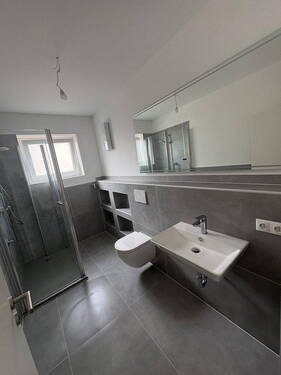 Bild 2 - 2 Zimmer Etagenwohnung zum Kaufen in Aachen