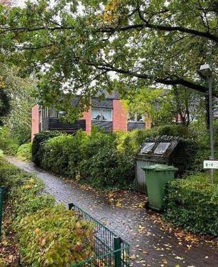 Zugang zu den Häusern - 2 Zimmer Etagenwohnung in Hamburg