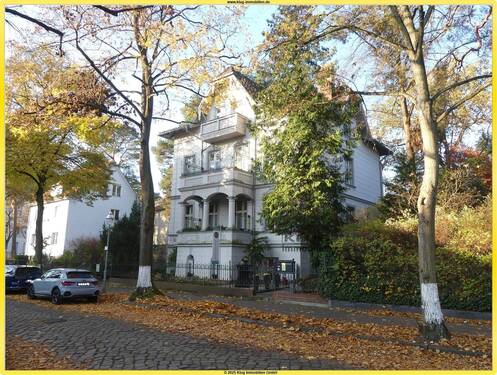 Straßenansicht - Hermsdorf! Repräsentative 4-Zimmer Jugendstilaltbauwohnung (vermietet) Beletage mit großem Balkon