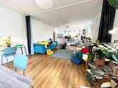 Wohnzimmer - 3 Zimmer Etagenwohnung zur Miete in Köln