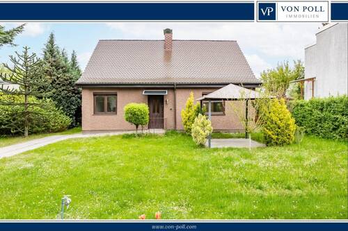 Sonniges Grundstück im Blumenviertel mit Einfamilienhaus und großzügigen Bebauungsmöglichkeiten - Sonniges Grundstück im Blumenviertel mit Einfamilienhaus und großzügigen Bebauungsmöglichkeiten