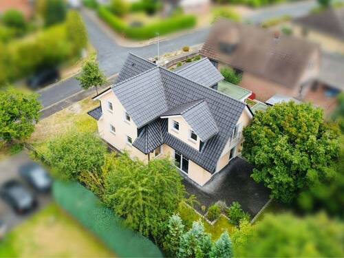 Titelbild - Für alle, die mehr wollen als Standard: Ihr Traumhaus in Toplage von Nienhagen (AG - 1020-37)