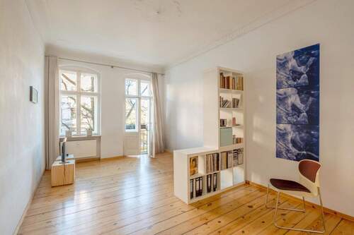 Zimmer 2 - 3 Zimmer Etagenwohnung zum Kaufen in Berlin