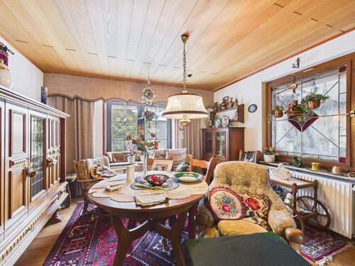 Wohnzimmer - 4 Zimmer Einfamilienhaus in Siegen