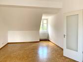 Wohnzimmer - 2 Zimmer Etagenwohnung zur Miete in Berlin
