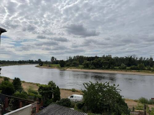 Elbe.jpg - 2-Raum Wohnung mit phantastischem Elbblick