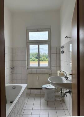 Bad.jpg - 2 Zimmer Etagenwohnung zur Miete in Coswig (Anhalt)