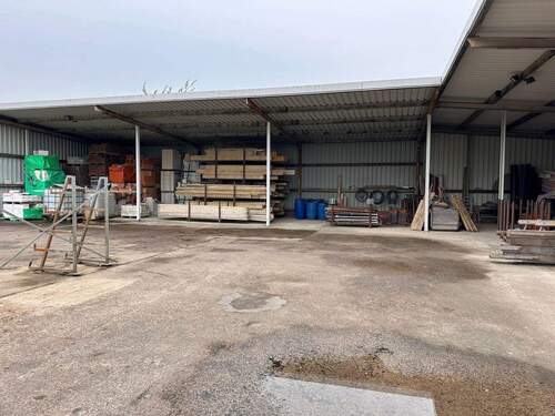 Lagerbereich Gewerbeplatz - 