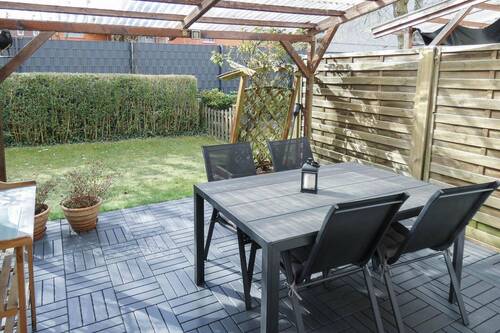 zur überdachten Terrasse - 
