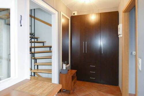 Flur mit Garderobe - 