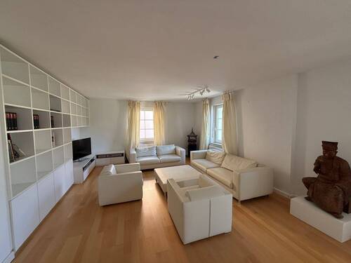 Wohnbereich.jpg - hochwertige 4-Zi.-Wohnung mit EBK, Balkon und Garage