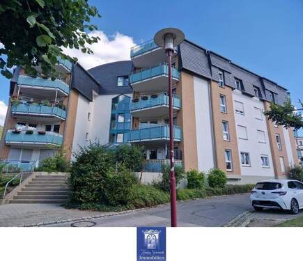 Hausansicht - 2 Zimmer Etagenwohnung zum Kaufen in Freital