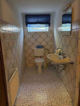 Gäste WC im Keller - 