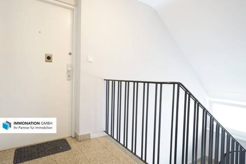 Treppenhaus - 3 Zimmer Etagenwohnung zum Kaufen in Feucht