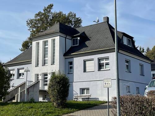 Außenansicht - Mehrfamilienhaus, Wohnhaus in Oberweißbach/Thüringer Wald
