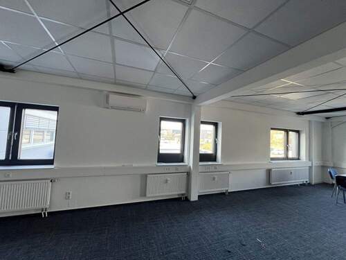 Gesamtansicht Büro 3 - Büro in Göppingen zur Miete