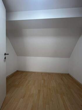 Abstellraum/Ankleide im Obergeschoss - 