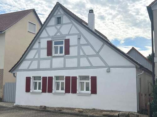 Außenansicht - 4 Zimmer Einfamilienhaus zum Kaufen in Eggolsheim