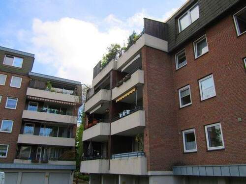 Außenansicht - Ruhige Lage direkt in der Innenstadt: renovierte 3-Zimmerwohnung mit Balkon u. Garage