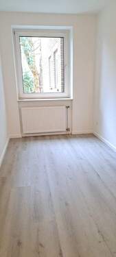 Kinderzimmer/Büro - 