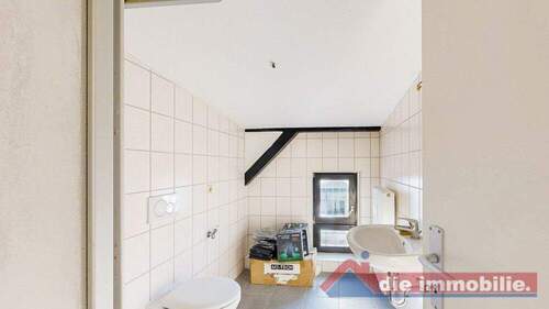 Bad_1 - 1 Zimmer Etagenwohnung in Magdeburg / Sudenburg