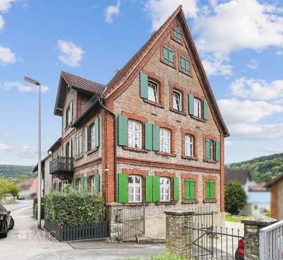 Westansicht - 6 Zimmer Mehrfamilienhaus, Wohnhaus zum Kaufen in Pommelsbrunn