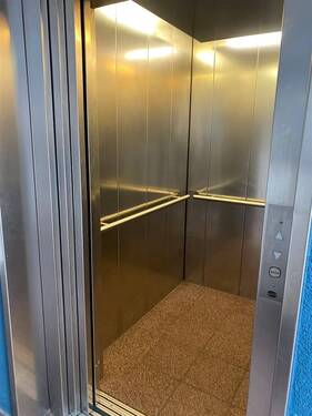 Aufzug - Etagenwohnung mit 95,00 m&sup2; in Erfurt zur Miete