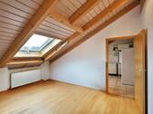 Bild 2 - 3 Zimmer Etagenwohnung zum Kaufen in Deckenpfronn