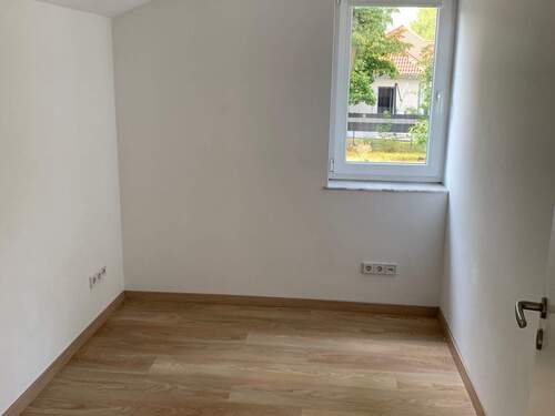 Arbeits-/Kinderzimmer - 