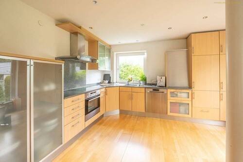 Küche - aktuell - 8 Zimmer Einfamilienhaus zum Kaufen in Ravensburg