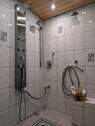 Dusche bei Sauna - 