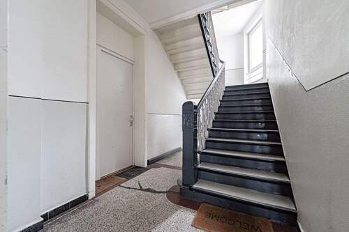 Hausflur.jpg - Etagenwohnung mit 129,80 m&sup2; in Hannover zum Kaufen