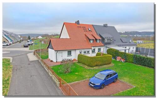 Titel - Familienfreundliche DHH in beliebter Lage, Kassel-Ost