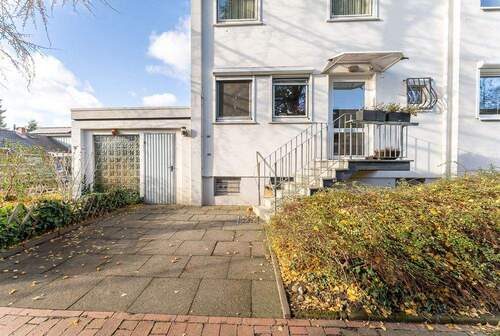 Außenbild - 4 Zimmer Reihenendhaus in Bremen - Horn Lehe