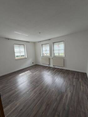 Bild 3 - 3 Zimmer Etagenwohnung in Osterburken Bofsheim