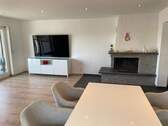 Wohnzimmer 1. OG - Mehrfamilienhaus, Wohnhaus mit 245,00 m² in Bad Mergentheim zum Kaufen