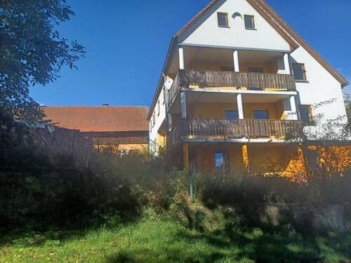 Wohnhaus mit Balkonen - Einfamilienhaus mit 185,00 m&sup2; in Schnaittenbach zum Kaufen