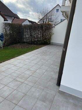 EG - Große Süd-Ost-Terrasse (Teilansicht2) - Einfamilienhaus mit 130,00 m&sup2; in Baar-Ebenhausen zur Miete