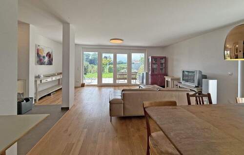 Wohnzimmer - 5 Zimmer Doppelhaushälfte in Rosenheim