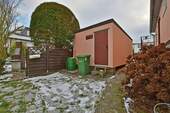 25-5517 Garage vom Garten aus - 