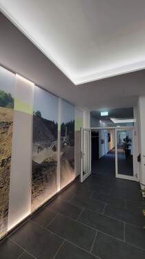 Referenzfoto Büroflur - 