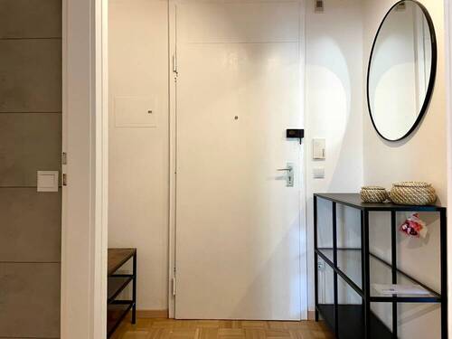 Diele - 2 Zimmer Etagenwohnung zur Miete in München