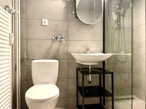 Badezimmer - Etagenwohnung mit 55,80 m&sup2; in München zur Miete