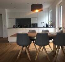 Exklusive 3-Zimmer Erdgeschosswohnung mit großer Sonnenterrasse, Garten und hochwertiger Ausstattung - Geldersheim