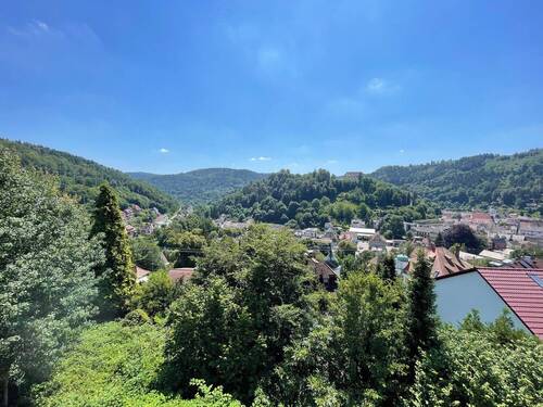 Ausblick - Einfamilienhaus mit 185,40 m² in Neuenbürg zum Kaufen