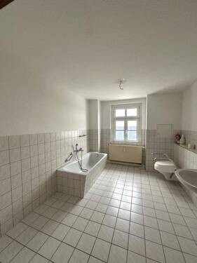 Bad - Etagenwohnung mit 76,50 m² in Zeulenroda-Triebes zur Miete