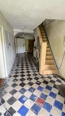 EG HAUSFLUR u TREPPENHAUS - 