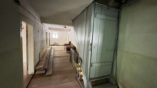 OG FLUR mit TREPPE zum SPITZBO - 