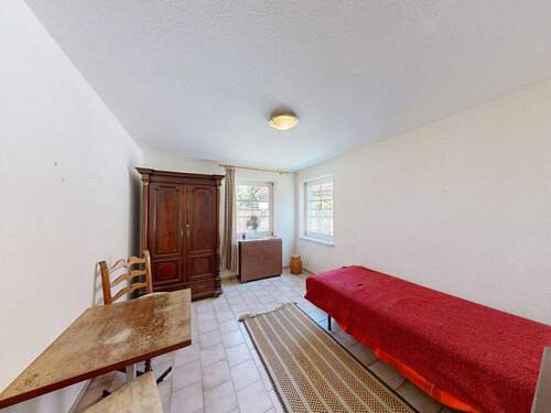 Gäste- oder Arbeitszimmer im Erdgeschoss - 